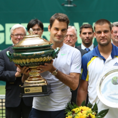 Federer wins his 6th title in 2013